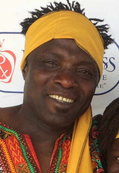 Headshot of Alseny Yansane, a Guinean drum artist