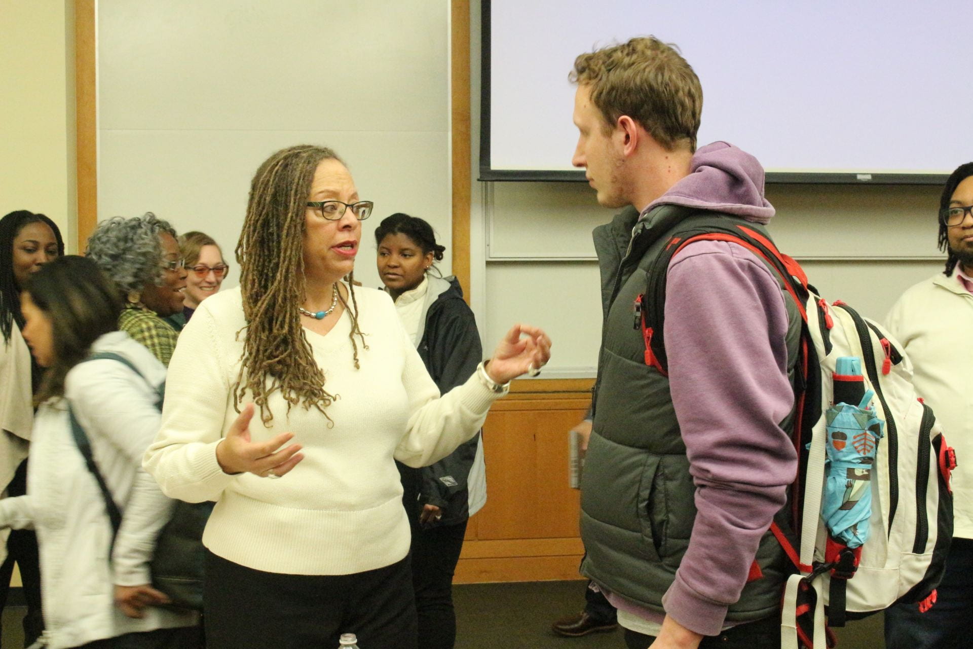 Cheryl Harris speaking with UO Law student